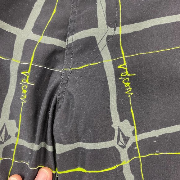 VOLCOM Swim Trunks Men 30 Black Neon Green Plaid MAGU Board Shorts Swimming Suit - Picture 3 of 12